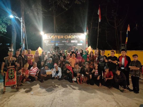 Semarak Karnaval Kostum Adat HUT RI-78 di Citoh Cluster Chopper